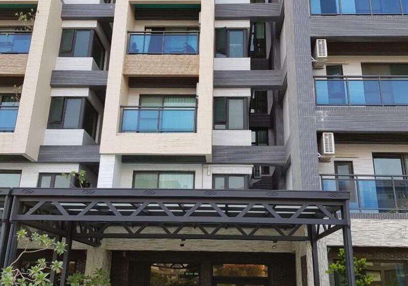 پانسیون Hyatt Inn