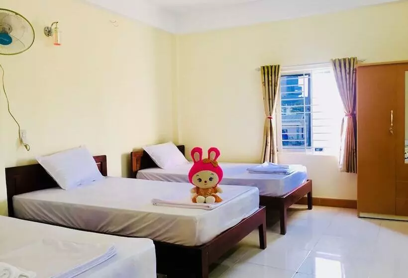 پانسیون Rabbit Motel