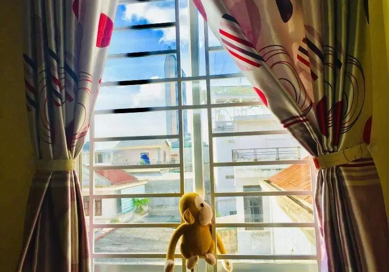 پانسیون Rabbit Motel