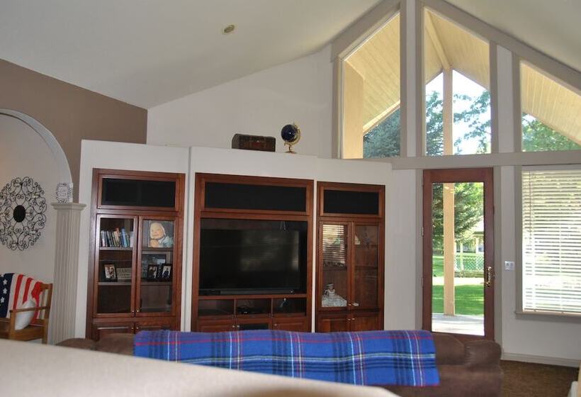 Perfect Moments B&b And Event Venue