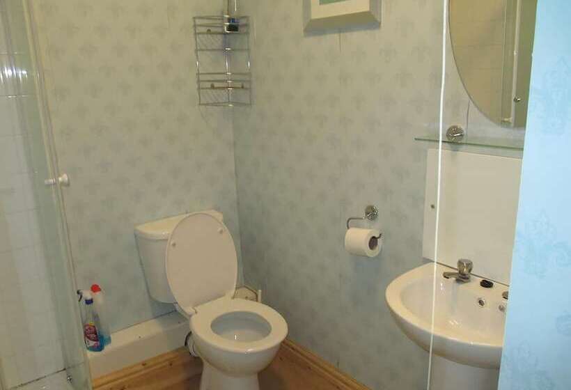 Suli House  Holiday Flats & En Suite   Families And Couples Only