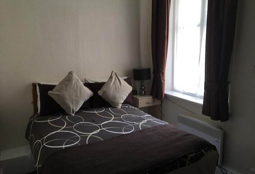 Suli House  Holiday Flats & En Suite   Families And Couples Only