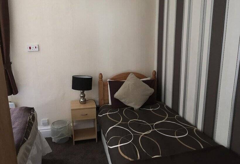 Suli House  Holiday Flats & En Suite   Families And Couples Only