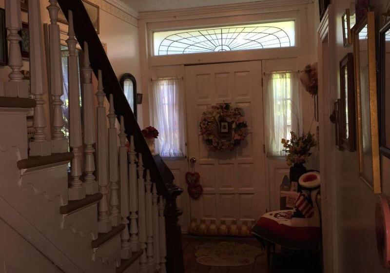 The Pratt Smith House B&b