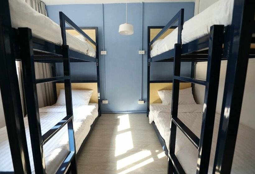 Local Time Bangkok   Hostel