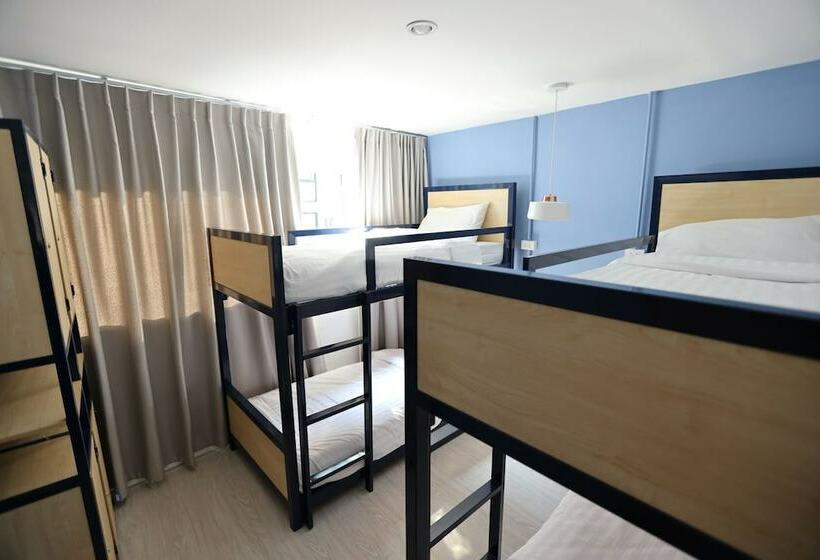 Local Time Bangkok   Hostel