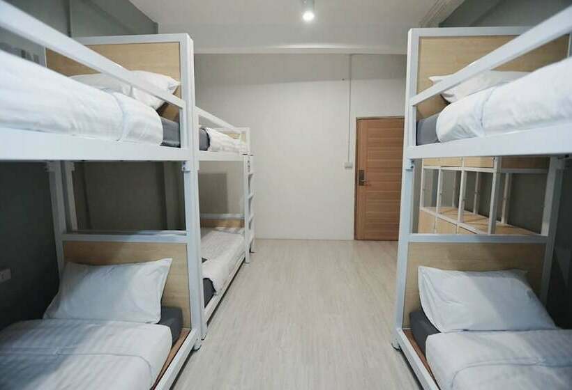 Local Time Bangkok   Hostel