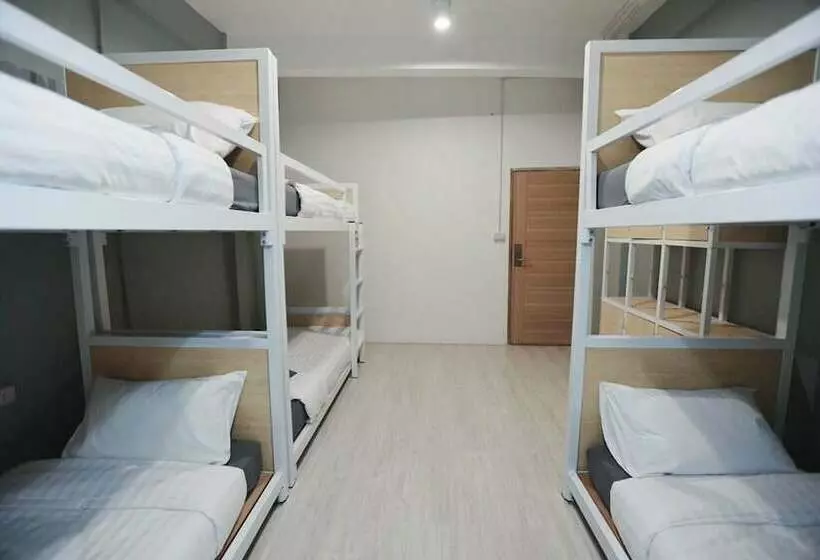 Local Time Bangkok   Hostel