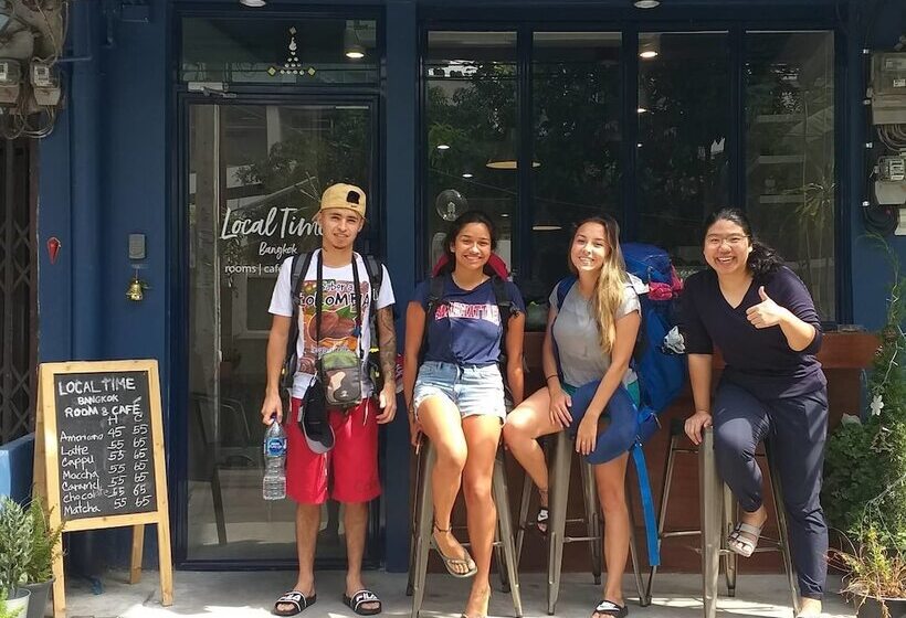 Local Time Bangkok   Hostel