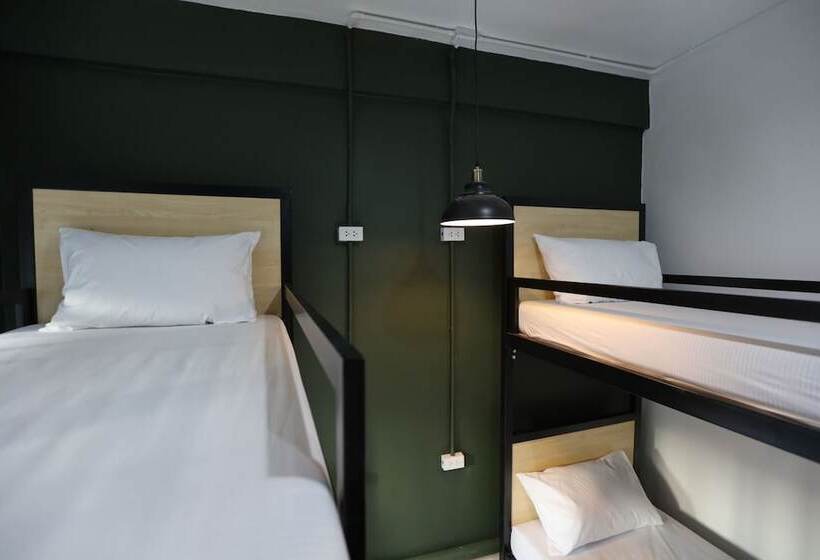 Local Time Bangkok   Hostel