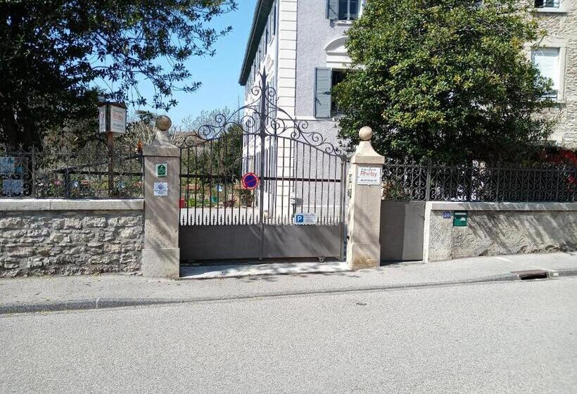 ベッドアンドブレックファースト A Deux Pas Du Rheby