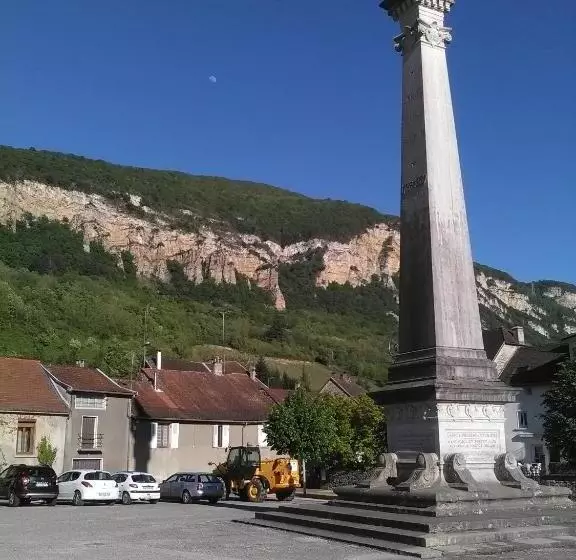 Aamiaismajoitus (B&B) A Deux Pas Du Rheby