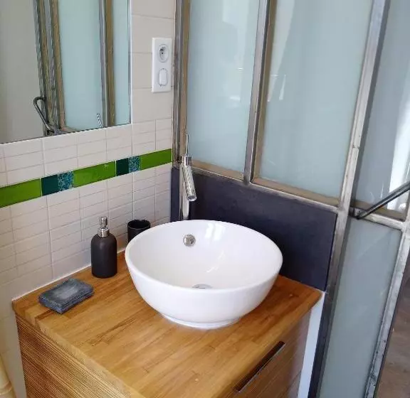 Aamiaismajoitus (B&B) A Deux Pas Du Rheby