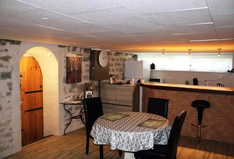 Aamiaismajoitus (B&B) Chambres D Hôte Dijon Clair De Lune