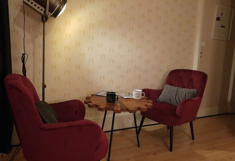 مبيت وإفطار Domaine De Bramefaon