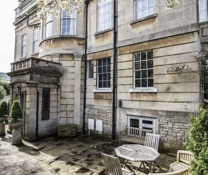 Bed and Breakfast Grosvenor Villa