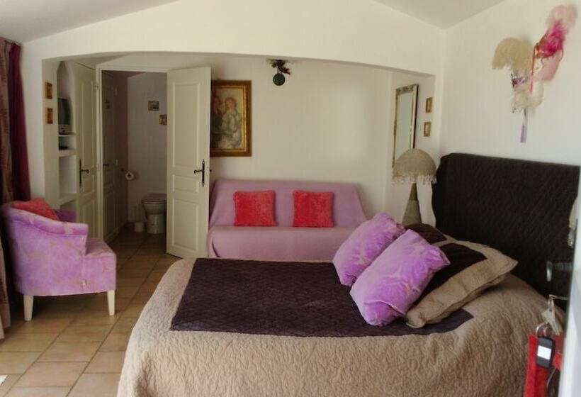 Bed and Breakfast Mavilla Akwaba