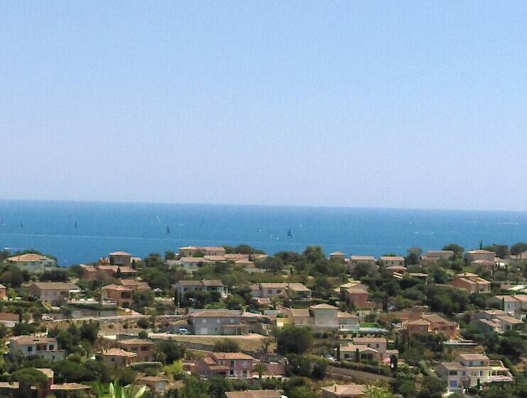 Bed and Breakfast Mavilla Akwaba