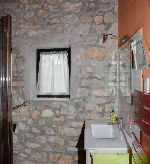 Aamiaismajoitus (B&B) Moulin D Entre Les Roches