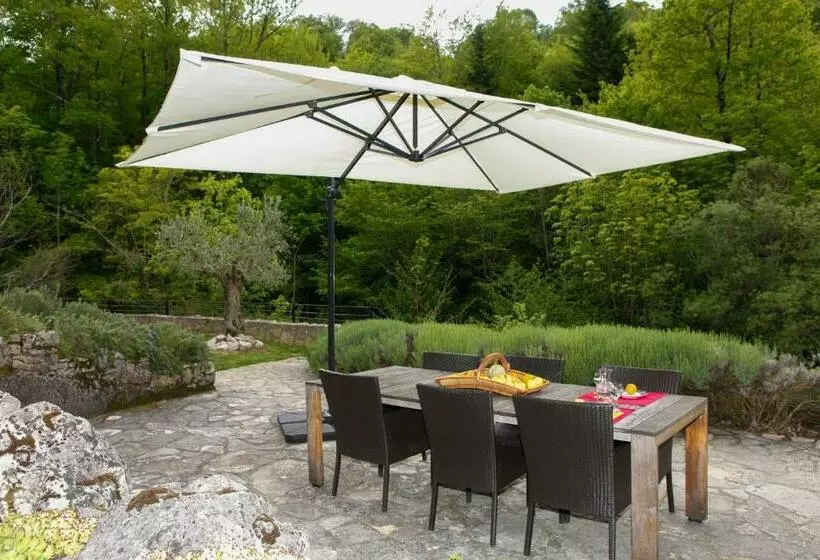 Aamiaismajoitus (B&B) Moulin D Entre Les Roches