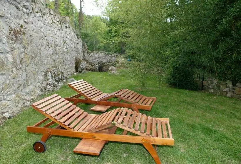 Aamiaismajoitus (B&B) Moulin D Entre Les Roches