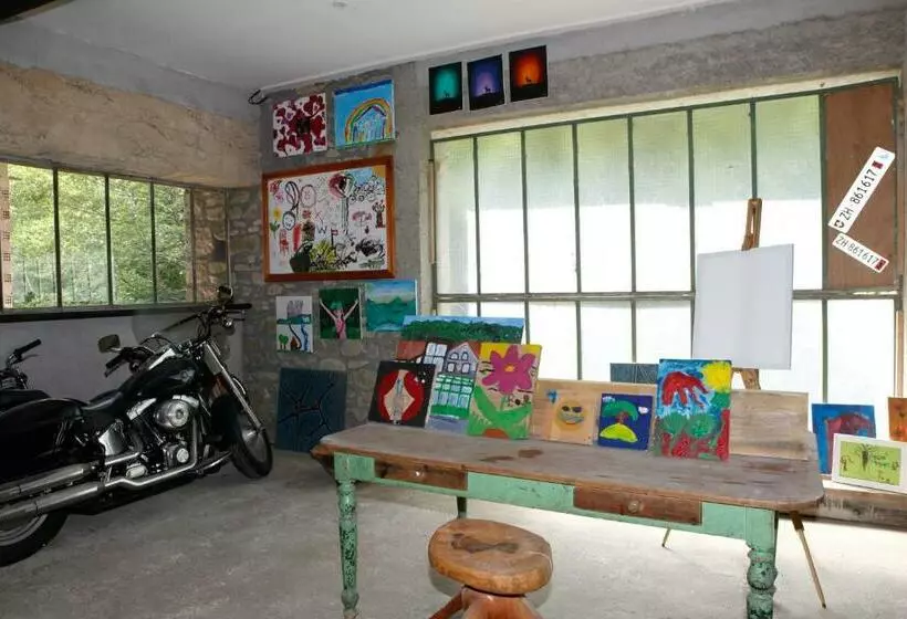 Aamiaismajoitus (B&B) Moulin D Entre Les Roches