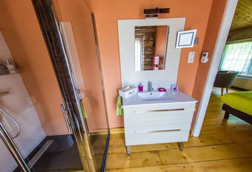 Aamiaismajoitus (B&B) Moulin D Entre Les Roches