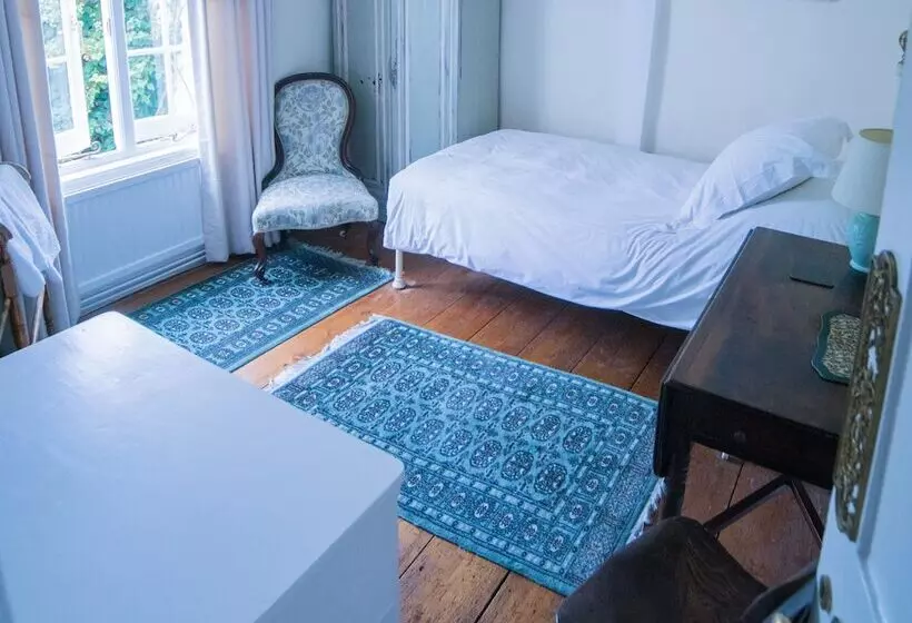 ベッドアンドブレックファースト S. Howard Guesthouse