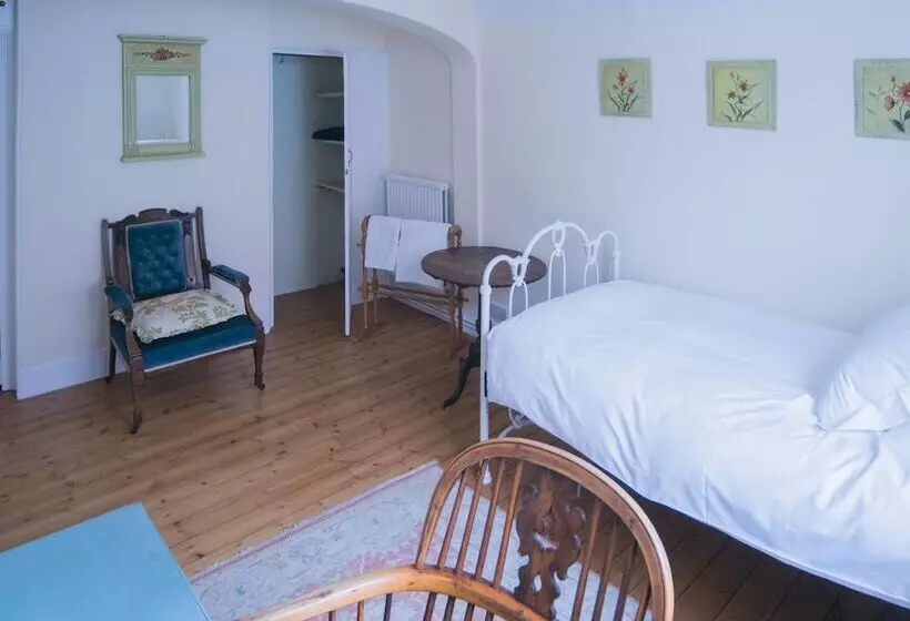 ベッドアンドブレックファースト S. Howard Guesthouse