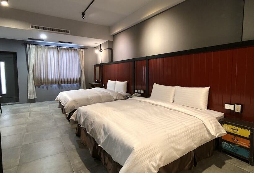 تختخواب و صبحانه Kenting True Color Hostel