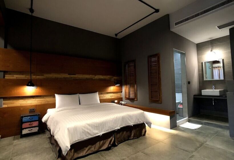 تختخواب و صبحانه Kenting True Color Hostel