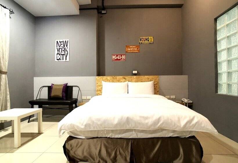 تختخواب و صبحانه Kenting True Color Hostel