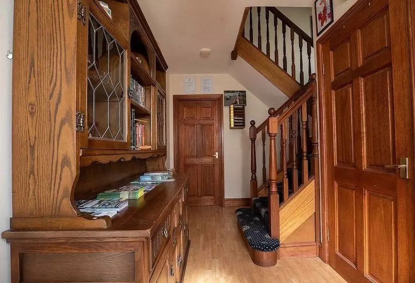 Hill House Bed And Breakfast