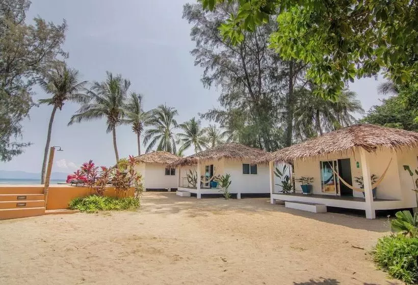 Hotelli Sarana Bungalows