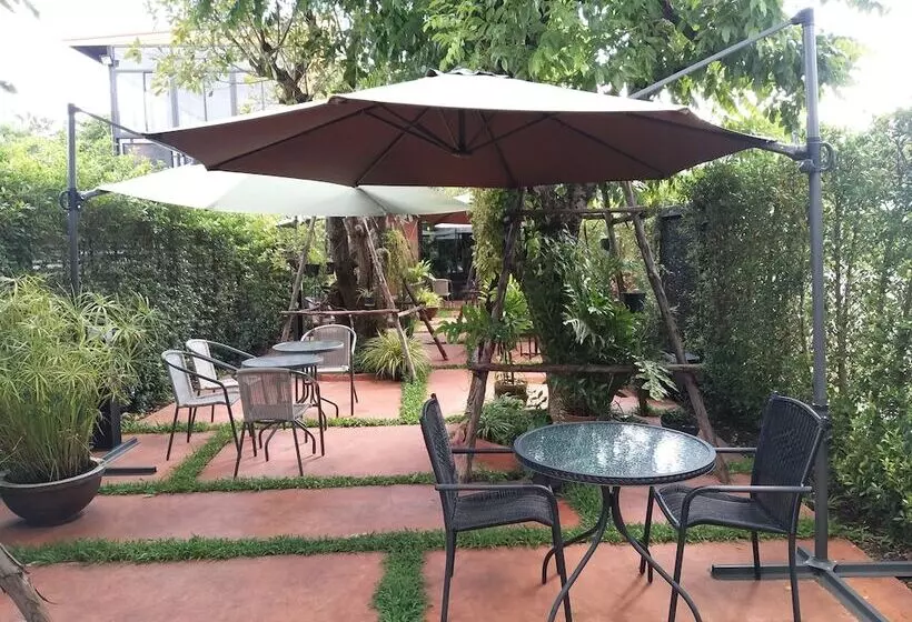 ホテル Serena Resort