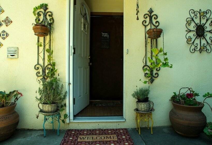 Life Is Good Bed And Breakfast