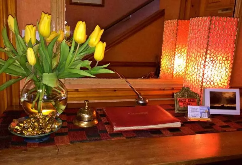 Aamiaismajoitus (B&B) Murray House