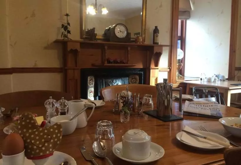 Aamiaismajoitus (B&B) Murray House