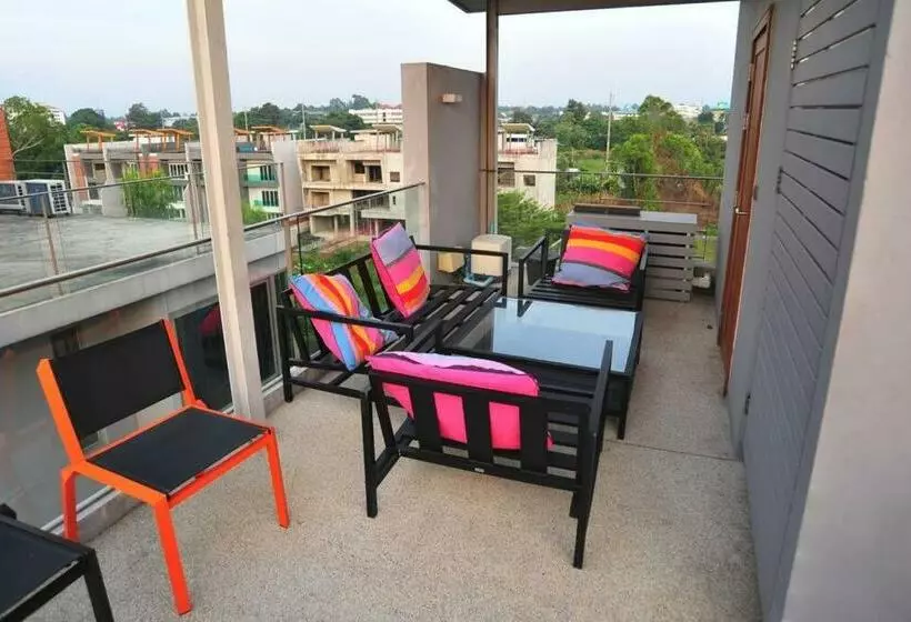 Baan Sandbox Pattaya Beachfront Villa