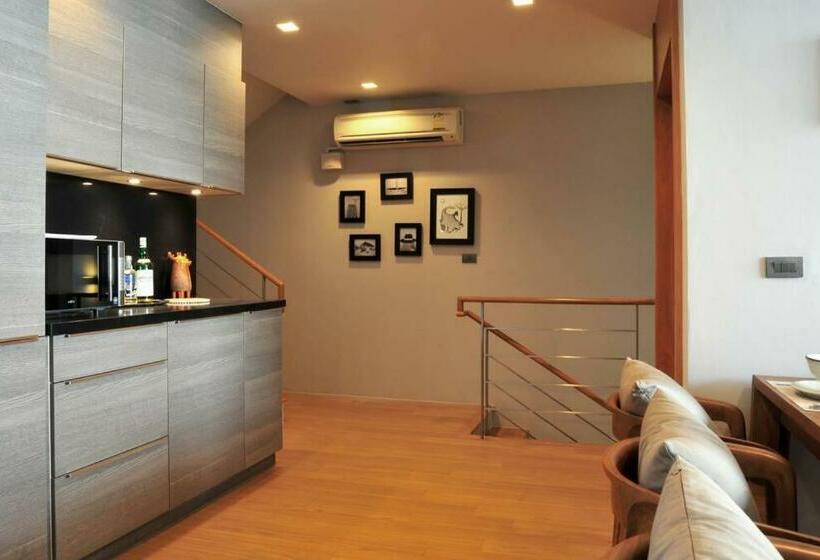 Baan Sandbox Pattaya Beachfront Villa