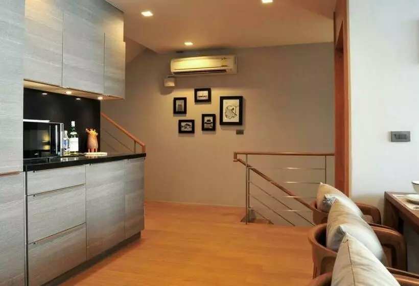 Baan Sandbox Pattaya Beachfront Villa