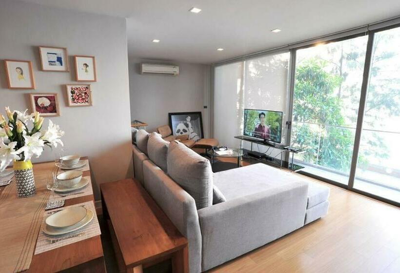 Baan Sandbox Pattaya Beachfront Villa