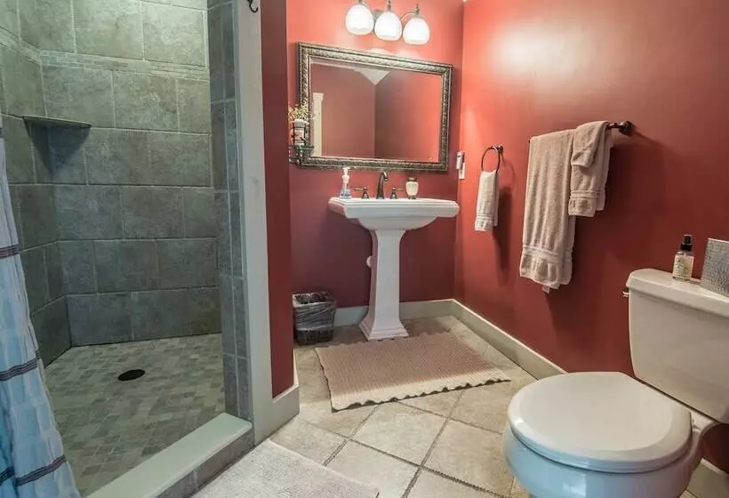 The Barn At Strasburg B&b