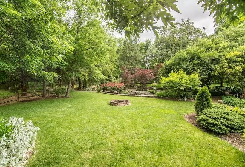 The Barn At Strasburg B&b