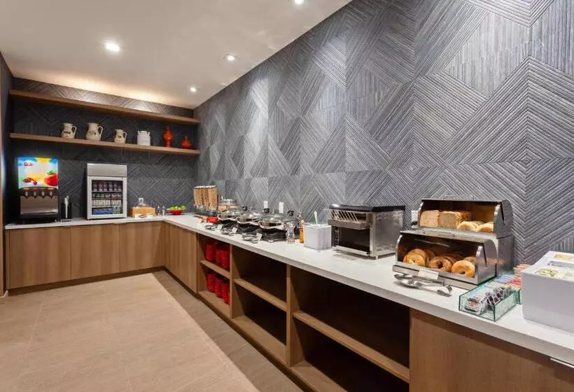 Towneplace Suites By Marriott San Diego Central