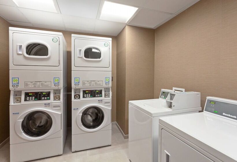 Towneplace Suites By Marriott San Diego Central