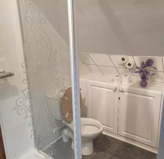 Aamiaismajoitus (B&B) Pentre Riding Stables