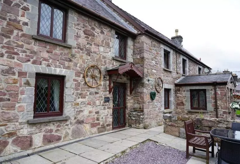 Aamiaismajoitus (B&B) Pentre Riding Stables