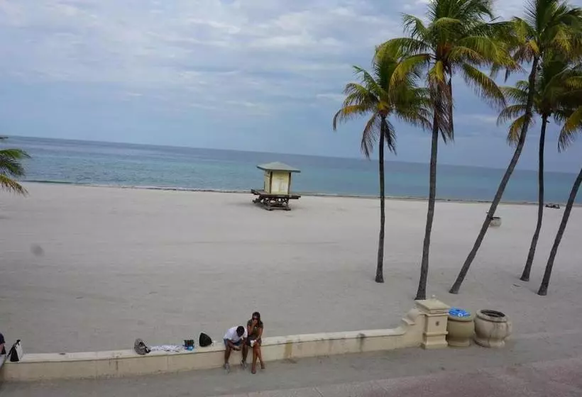 Golden Sand Oceanfront