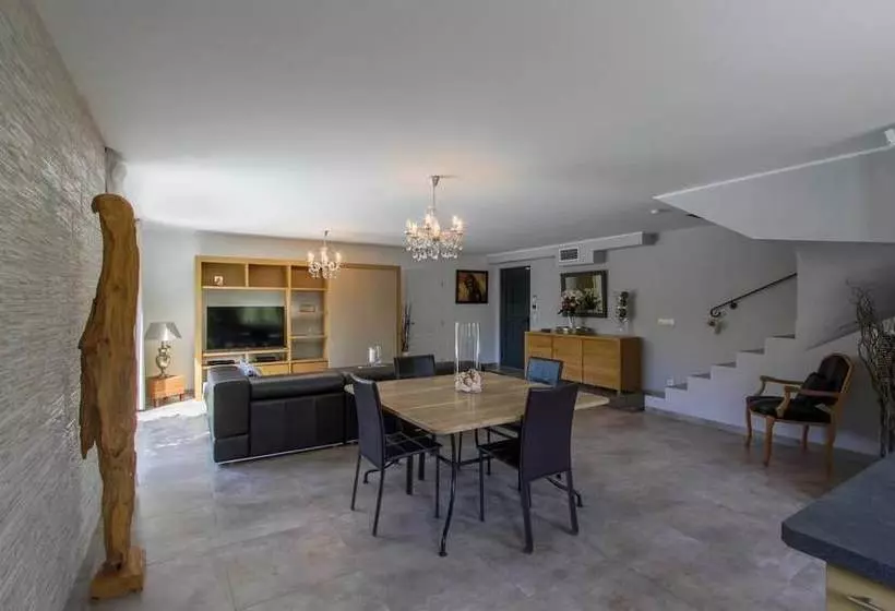Homelly  Belle Maison Avec Piscine